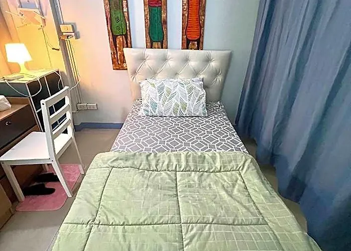 Firstfloordomeb Hotel